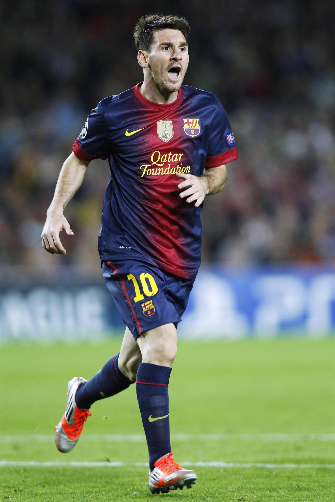 永远的黑豹，葡萄牙队正式发布致敬传奇尤西比奥的特别款球衣