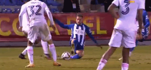 远藤航：世界杯的目标当然是夺冠；我很珍视与孩子相处的时光