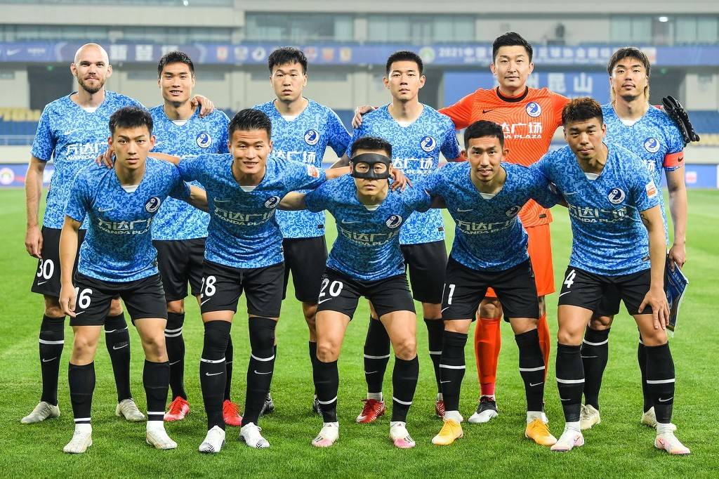 欧冠淘汰赛前瞻：拜仁客战曼城,