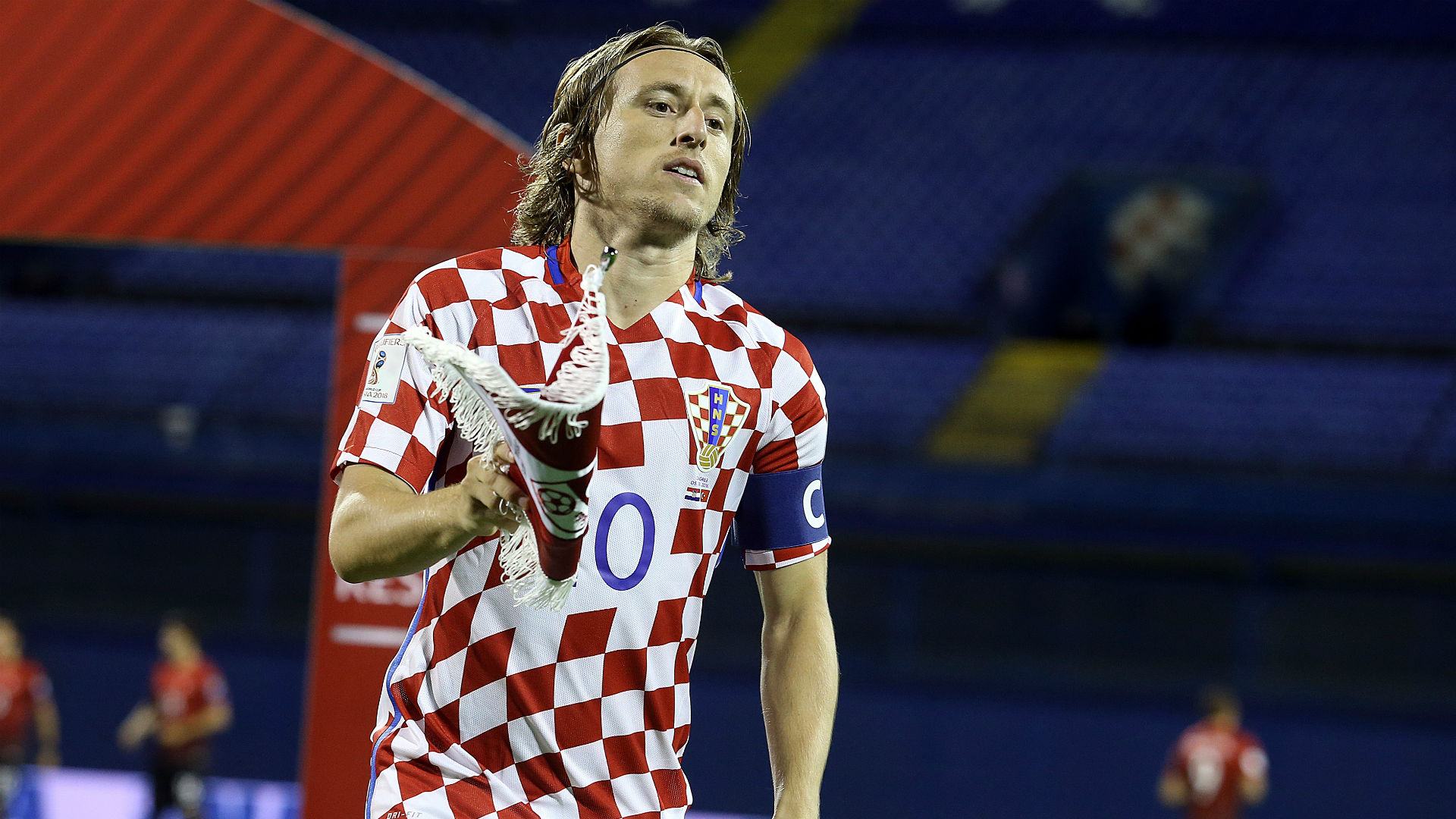 穆里尼奥：平局是我们的责任，但裁判也犯了明显的错误